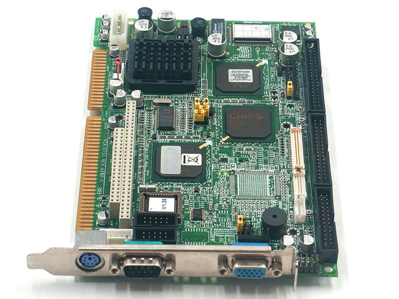Základní deska Advantech PCA-6751
